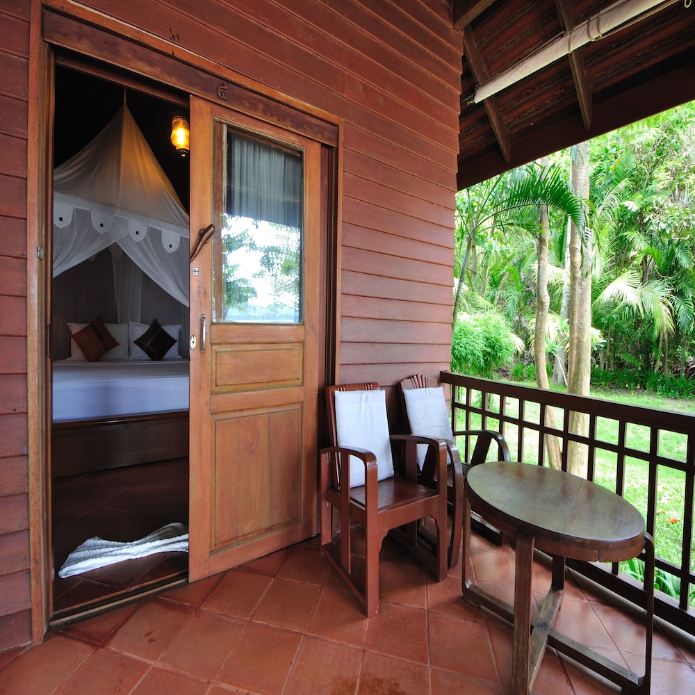 Bungalow Deluxe Seaview, Free Round-trip Boat Transfer photo 3