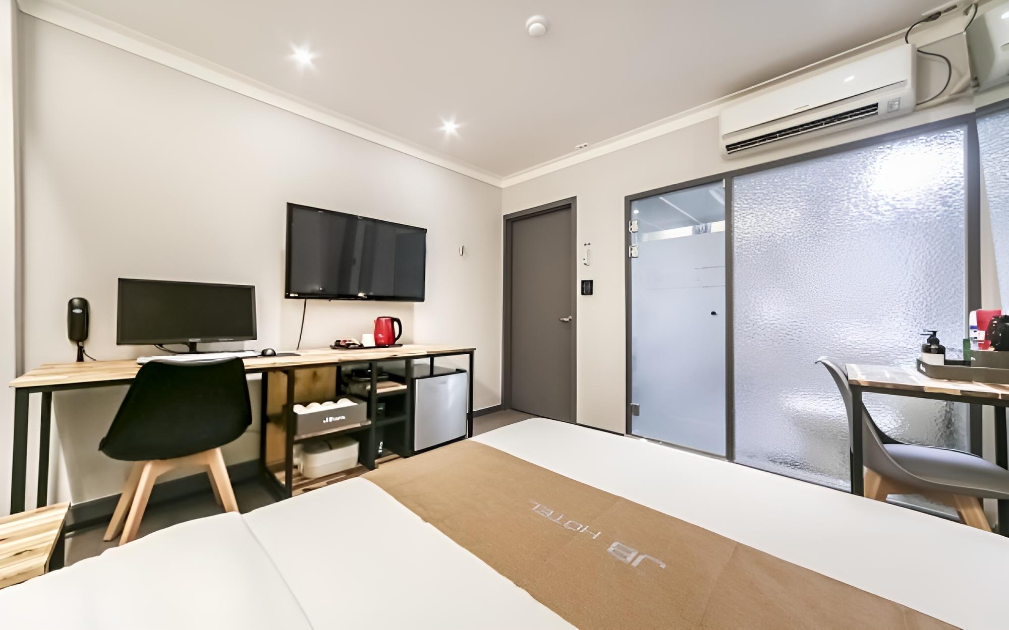 Room (Business Special (Room for business t) photo 1