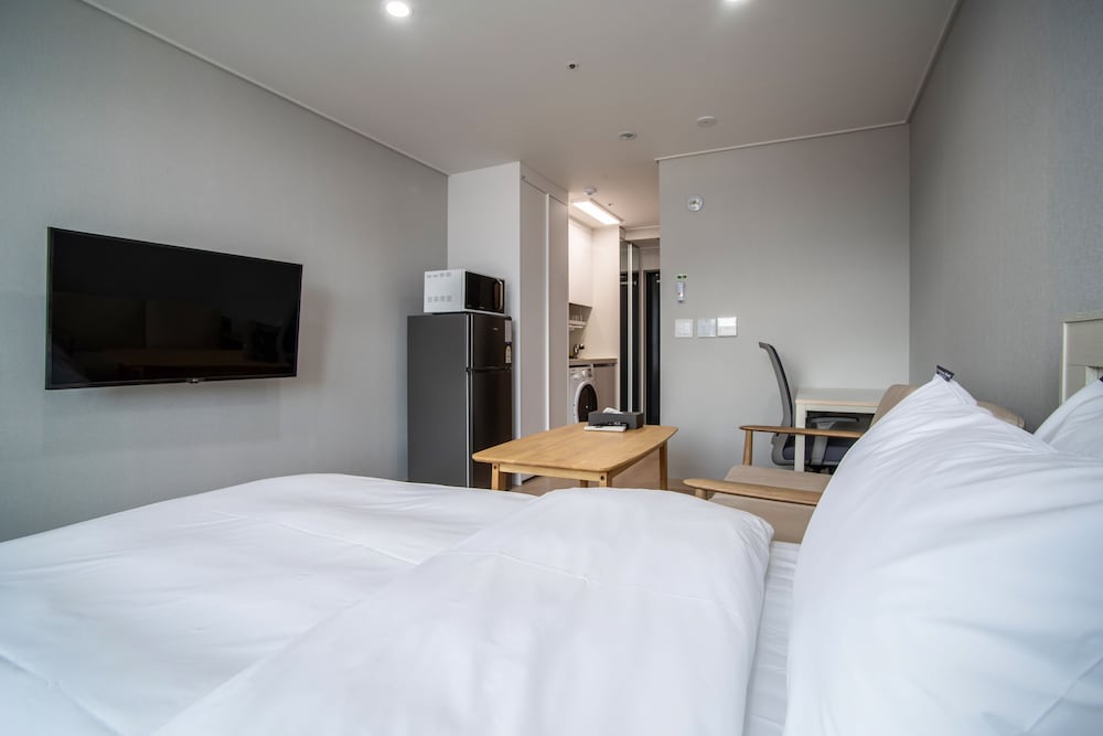 Twin Room - Photo 1