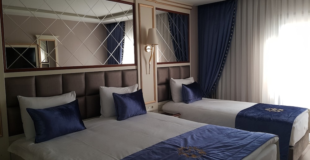 Deluxe Double or Twin Room, Multiple Beds, Non Smoking photo 3