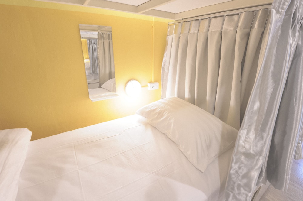 Bed in Mixed Dormitory photo 2