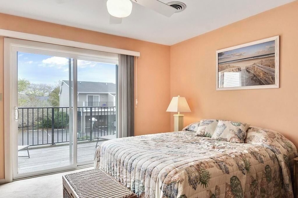Townhome, Multiple Beds, Patio, Garden View photo 1