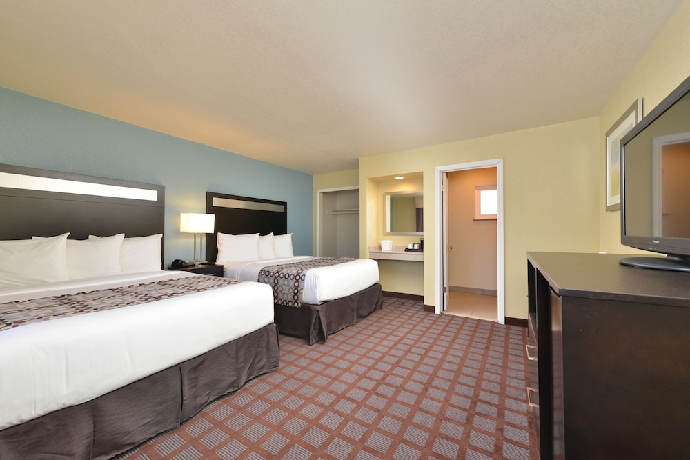 Standard Room, 2 Double Beds - Photo 3