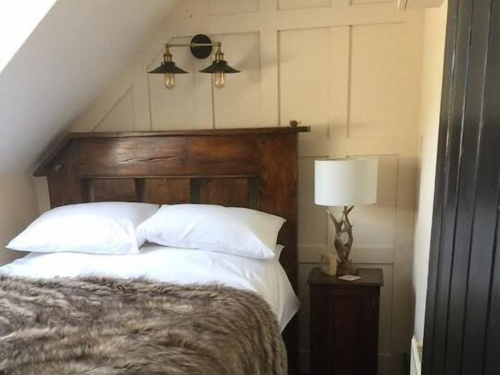 Classic Single Room, Ensuite, Mountain View (Room 4) photo 1