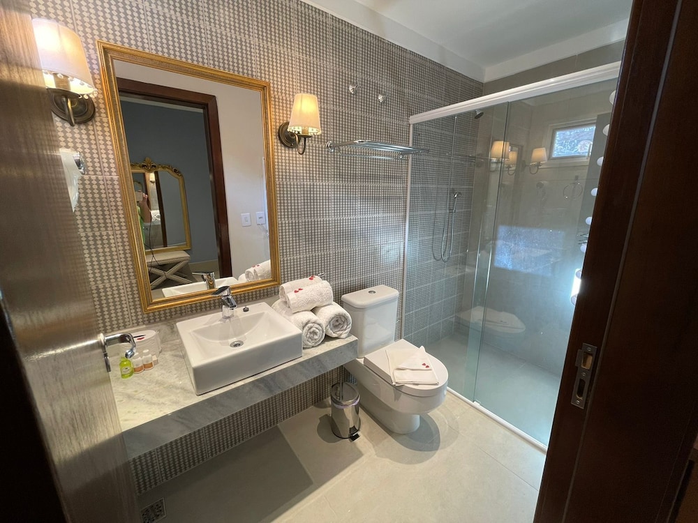 Deluxe Room, 3 Bedrooms, Park View photo 2