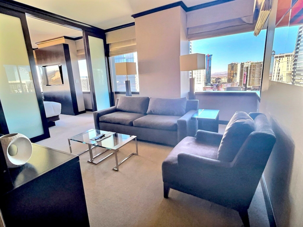 City Corner 1 BR - Photo 5