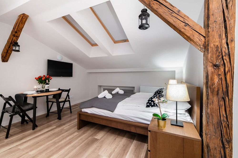 Apartment (D44)