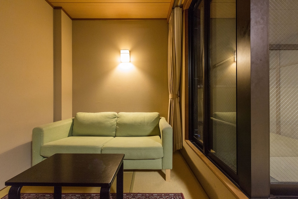 Family Room, Non Smoking, Annex Building - Photo 7