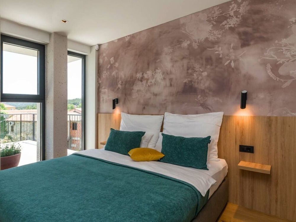 Villa photo 3