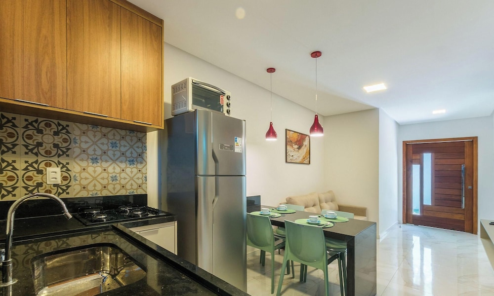 Basic Apartment photo 3