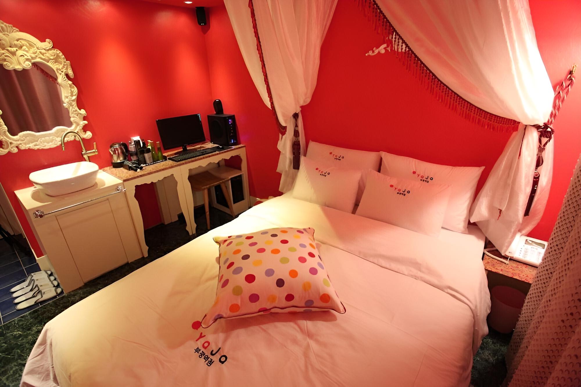 Room (standard Walk-in only (Netflix availa) - Photo 40