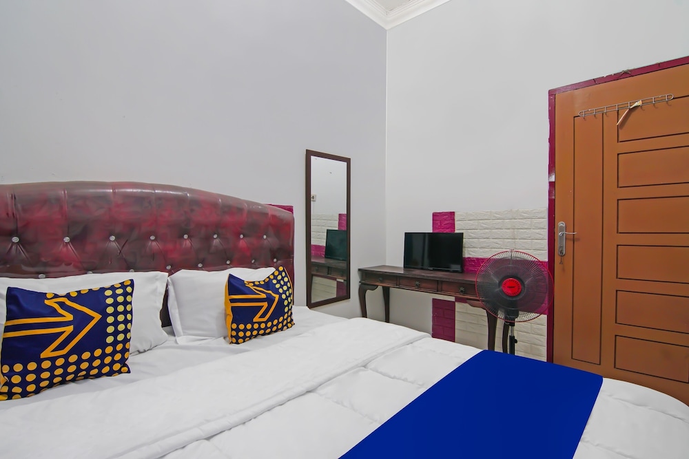 Double Room - Photo 9