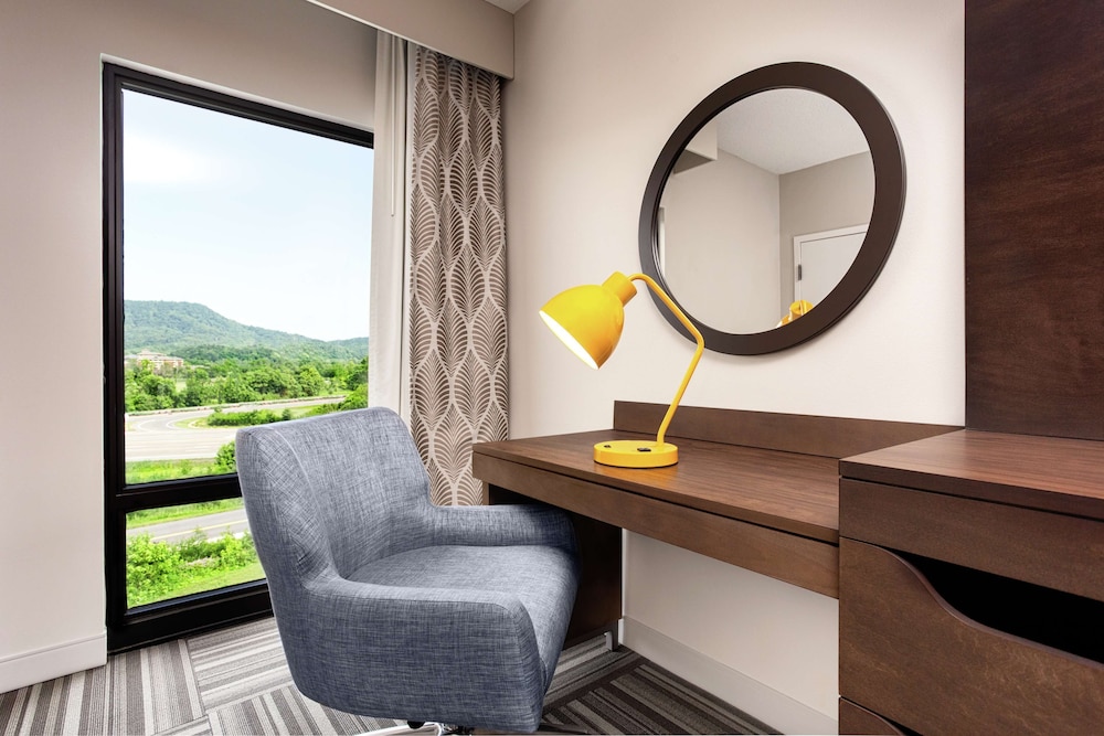Suite, 1 Bedroom, Non Smoking - Photo 2