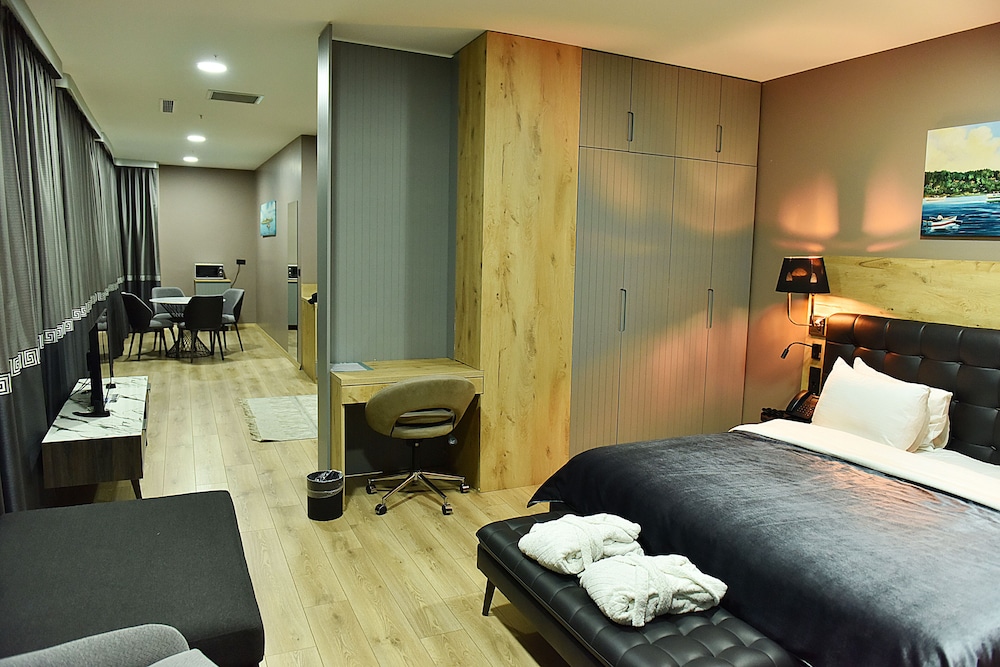 Executive Room photo 2