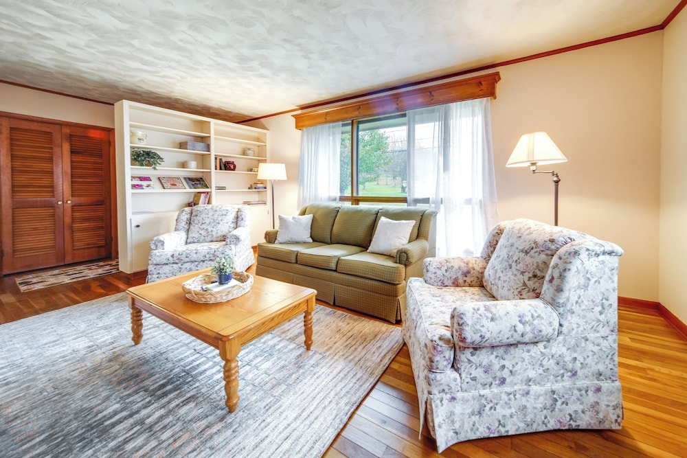House (2 Bedrooms) photo 1