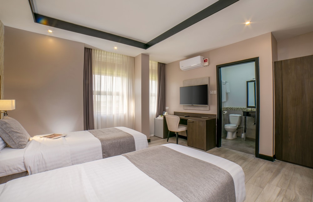 Deluxe Double or Twin Room photo 1