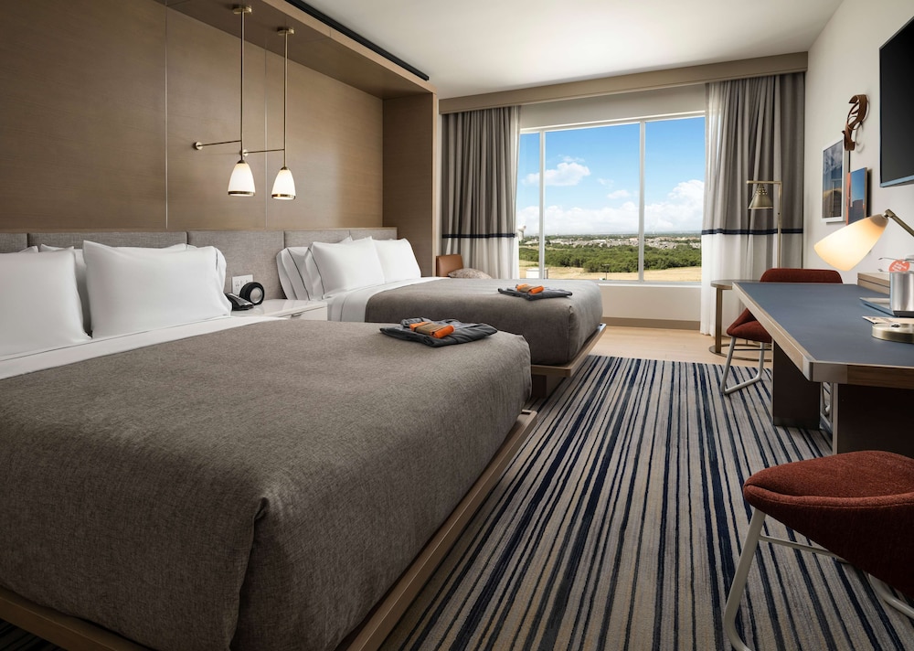 Premium Room, 2 Queen Beds, Accessible (Hearing) - Photo 3