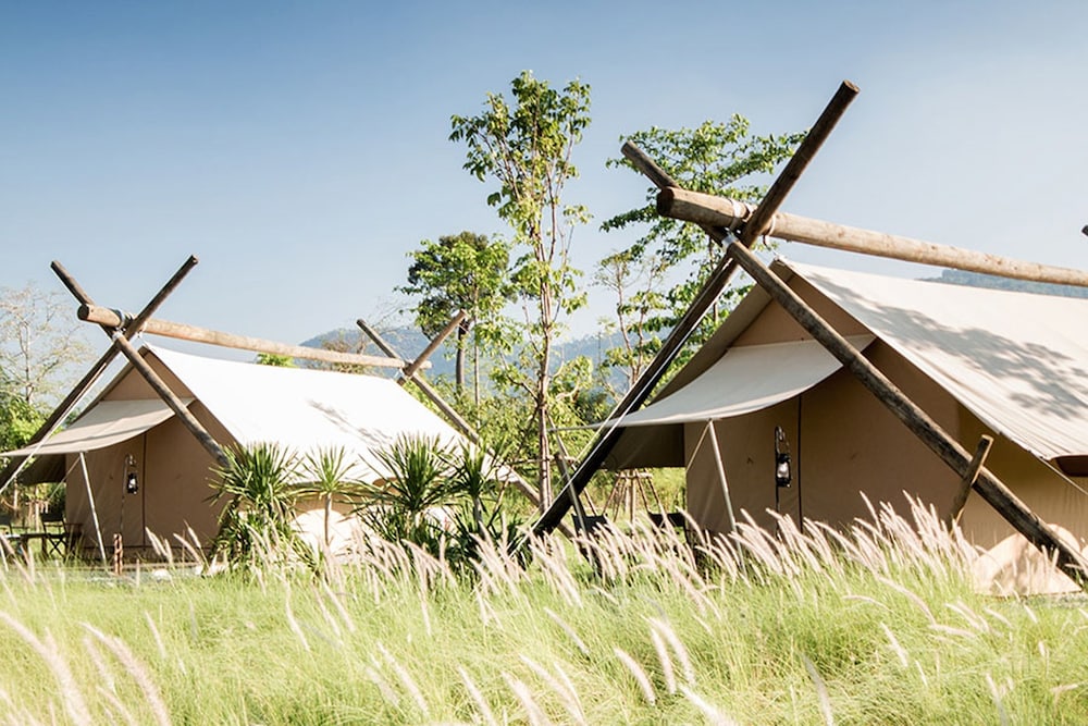 Deluxe Savanna Tent photo 3
