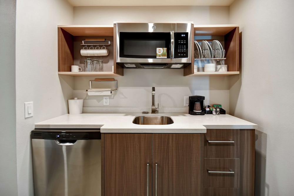Suite, 2 Queen Beds, Accessible (Mobility & Hearing, Roll-in Shower)