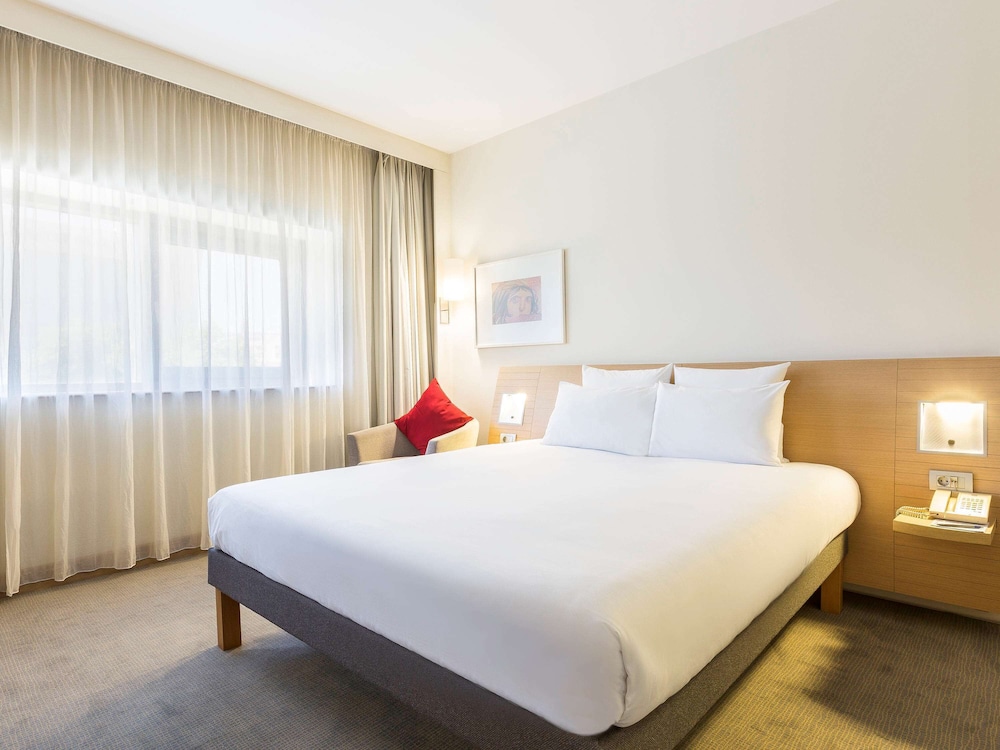 Superior Room, 1 Queen Bed with Sofa bed - Photo 1