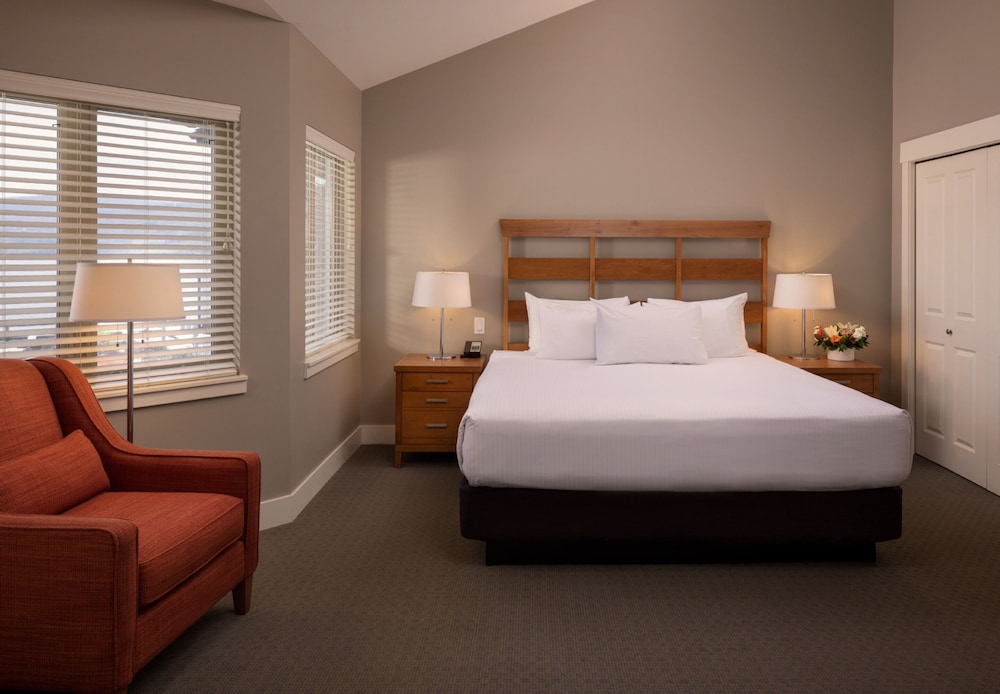 Suite, 1 Bedroom, Lake View photo 3