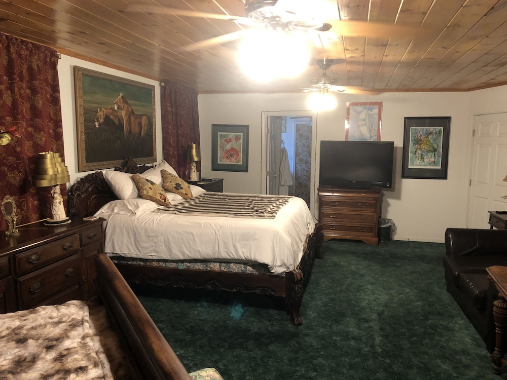Captain's Suite photo 2