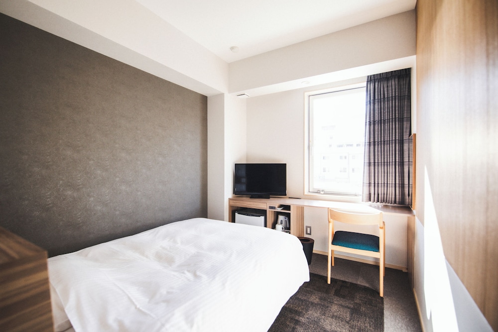 Basic Double Room, City View photo 1