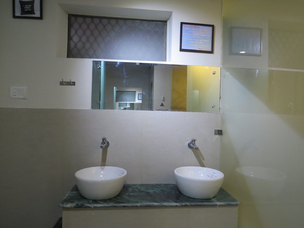 Superior Shared Dormitory, Men only photo 2