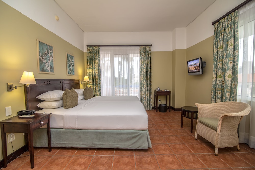 Standard Room Double- City View - Photo 7