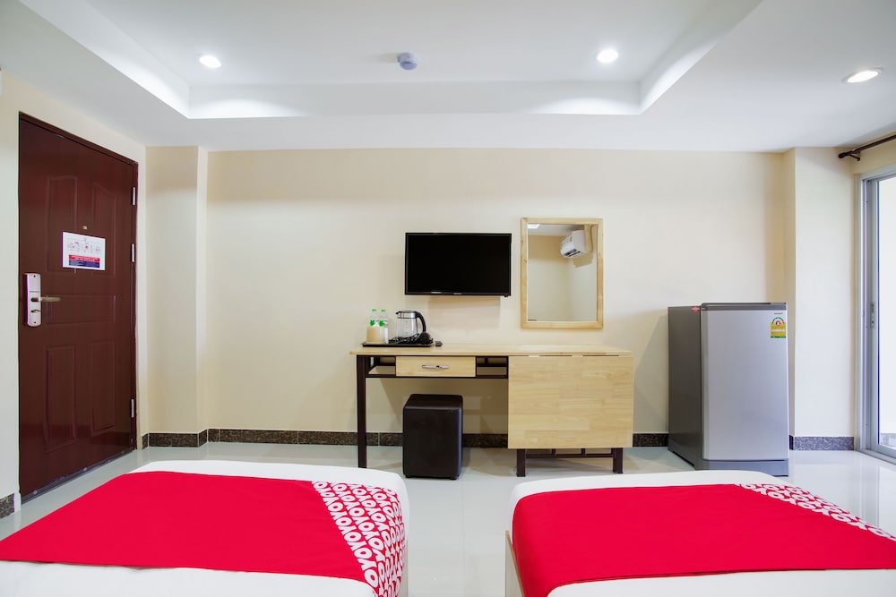 Standard Twin Room - Photo 6