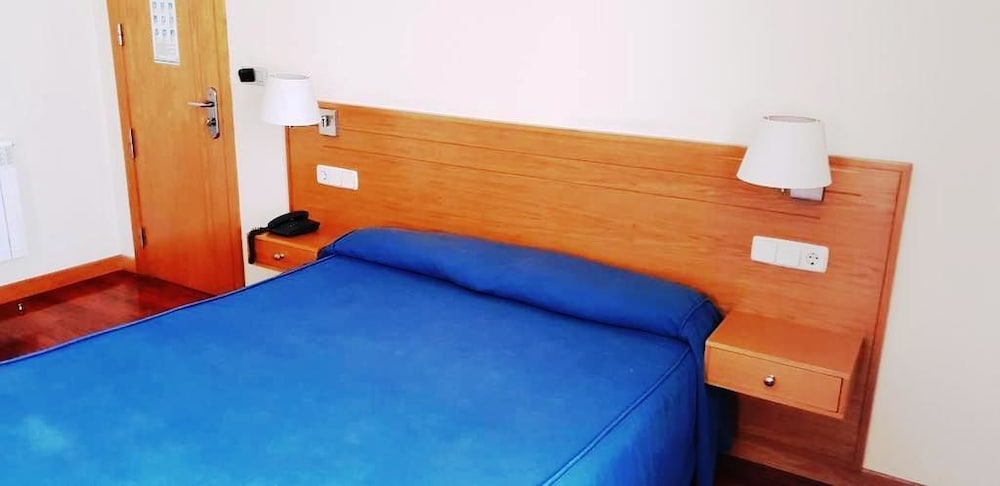 Double or Twin Room photo 2