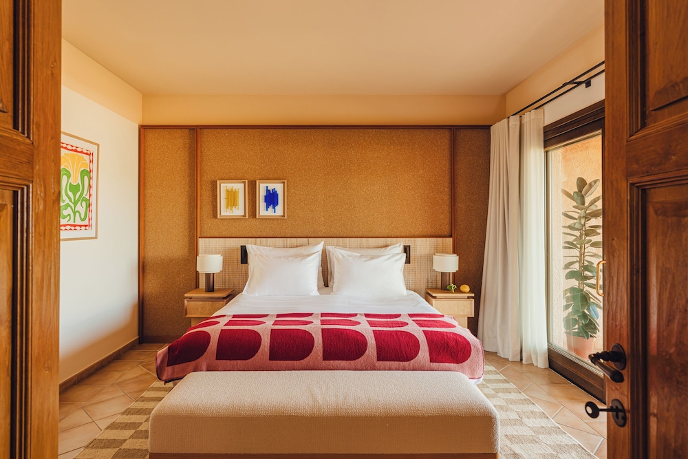 Suite with Sea View - Photo 3