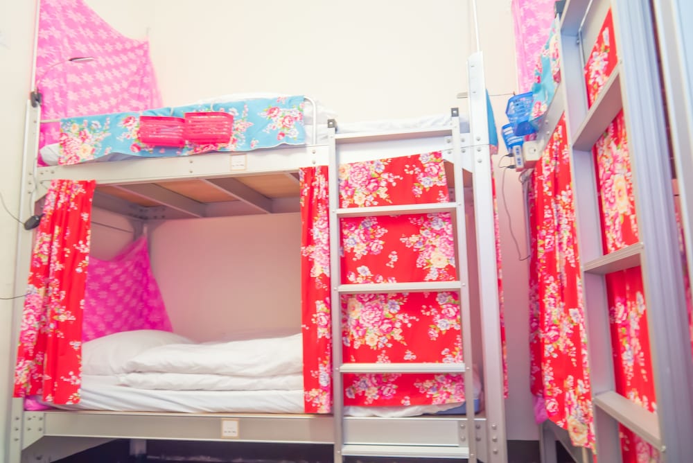 Shared Dormitory, Women only photo 2