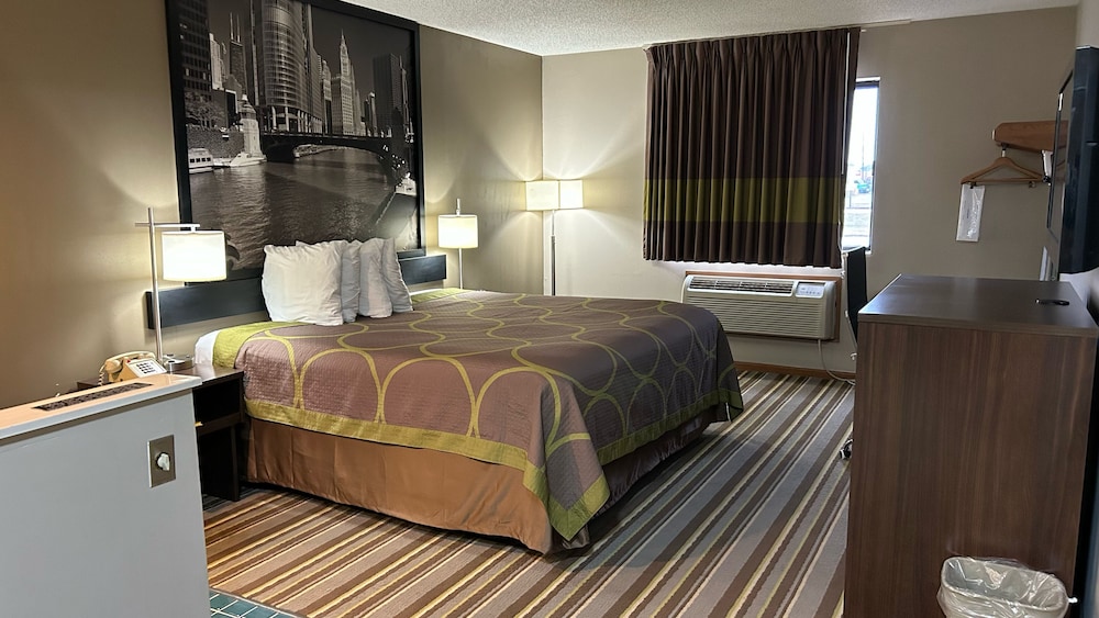 Room, 1 Queen Bed, Accessible, Non Smoking (Mobility Accessible) - Photo 1