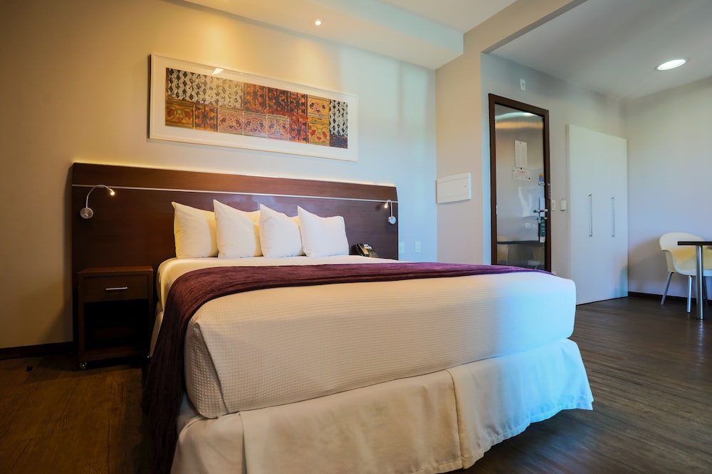 Luxury Double Room Single Use photo 3