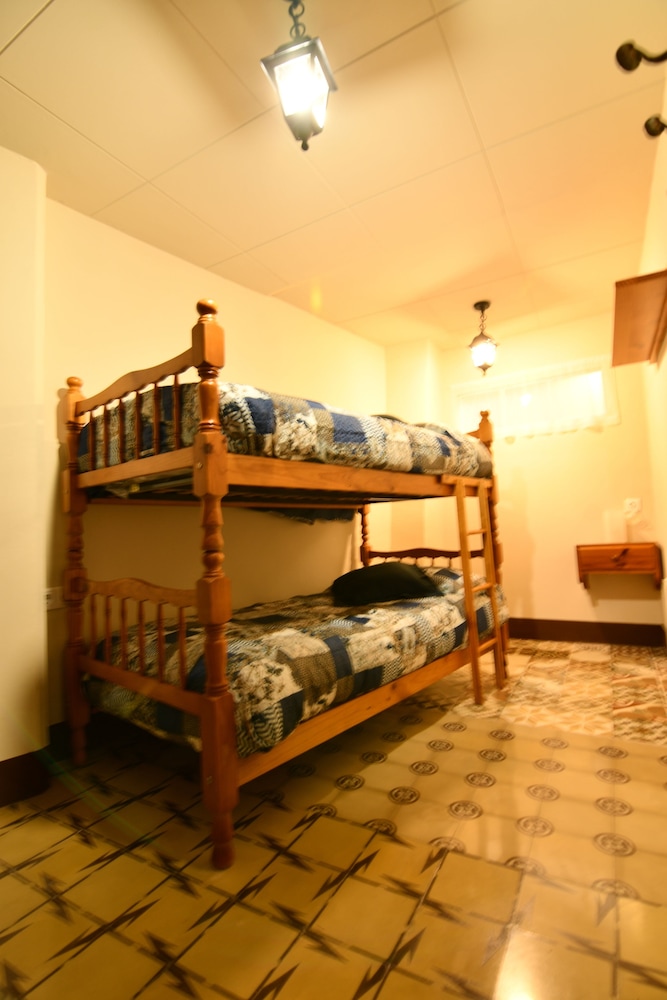House, 3 Bedrooms photo 3