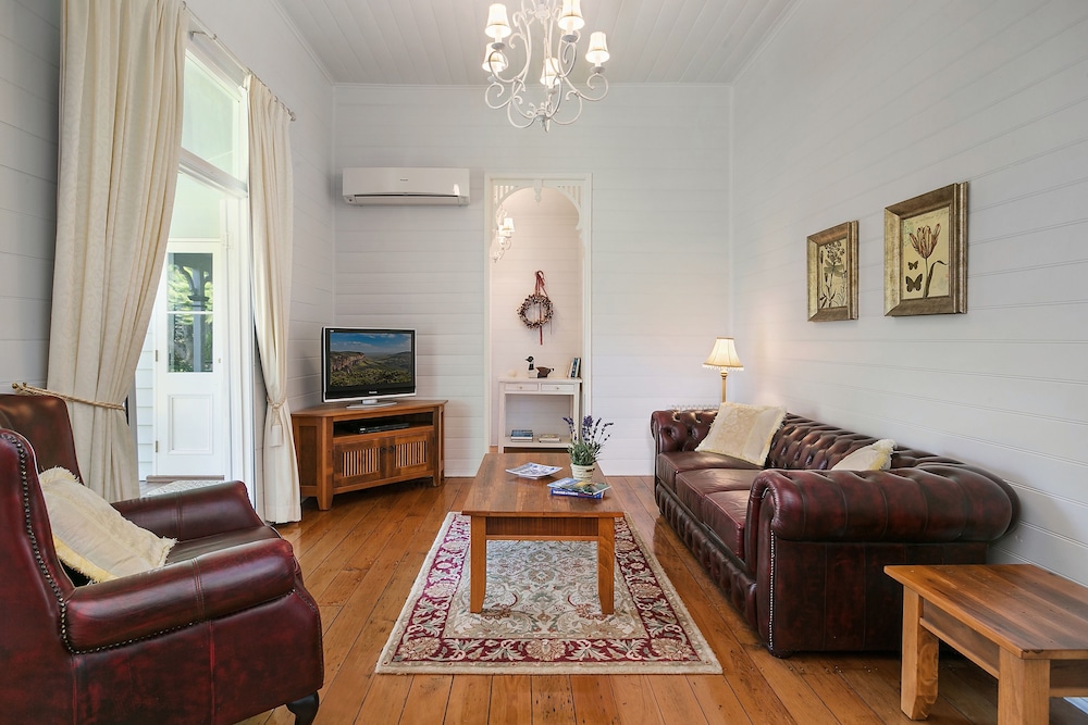 Standard Suite, 2 Bedrooms, Non Smoking, Kitchen (Dovecote Cottage) photo 3