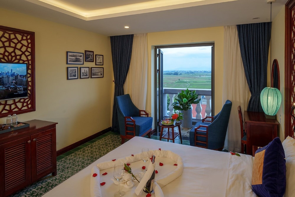 Attic Junior Suites Double Room - Photo 14