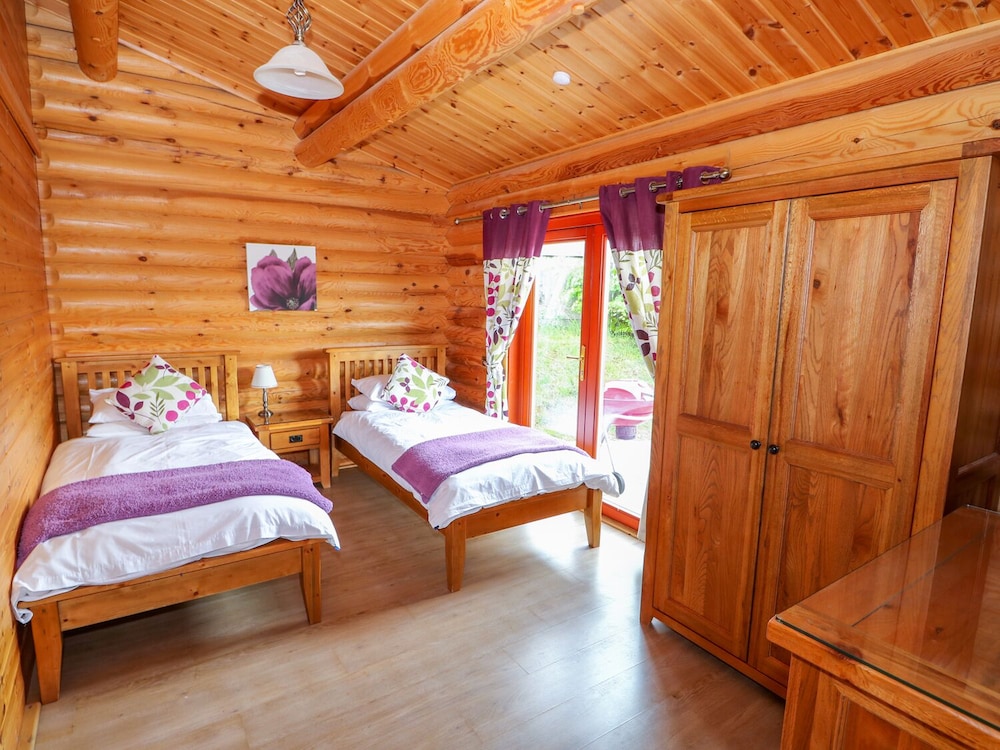 Cottage photo 2
