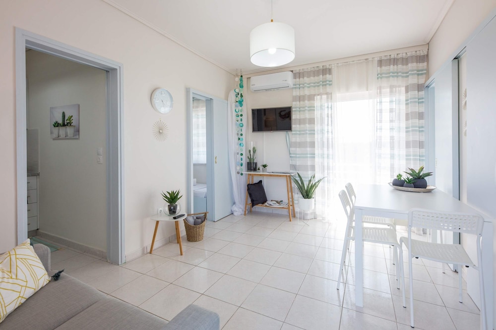 Apartment photo 2