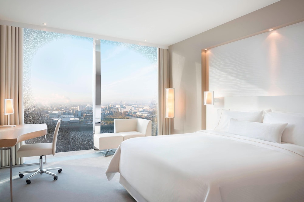 Premium Room, 1 King Bed (View)