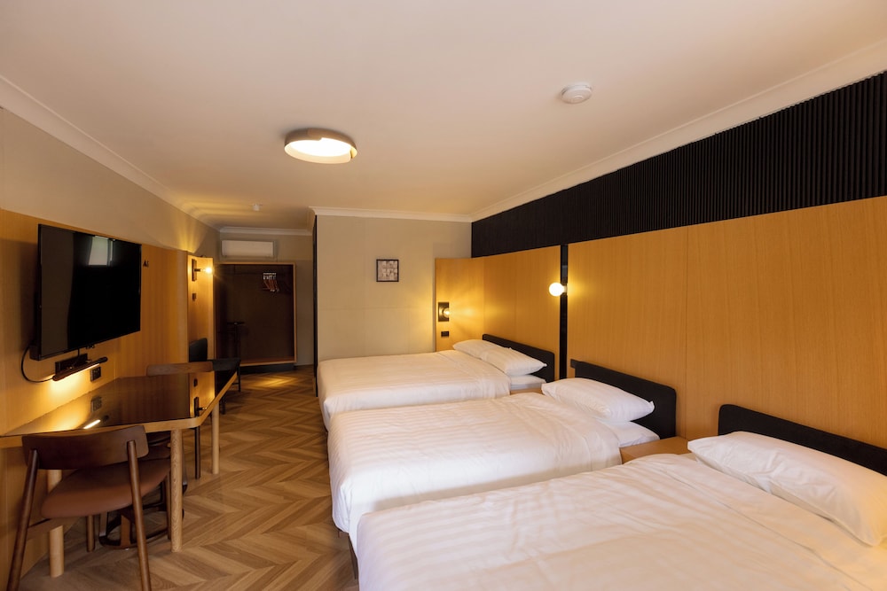 Deluxe Quadruple Room photo 1