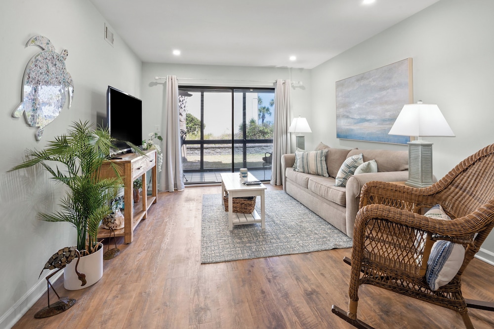 Condo, Multiple Beds, Patio, Ocean View (Sea Cloisters 102F)