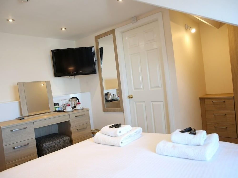 Deluxe Double Room, Ensuite, Sea View - Photo 3