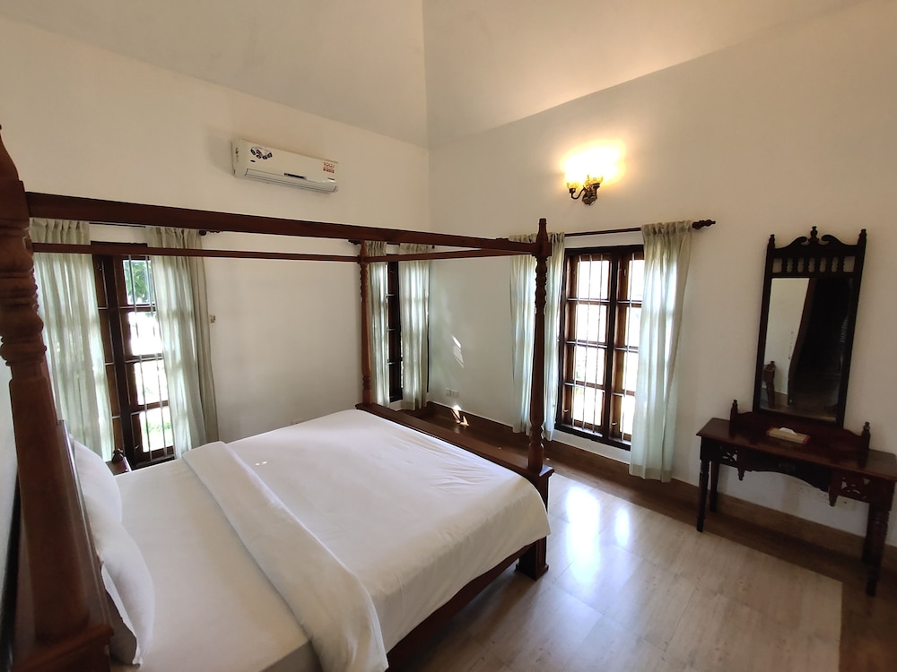 Chambarathy Cottage