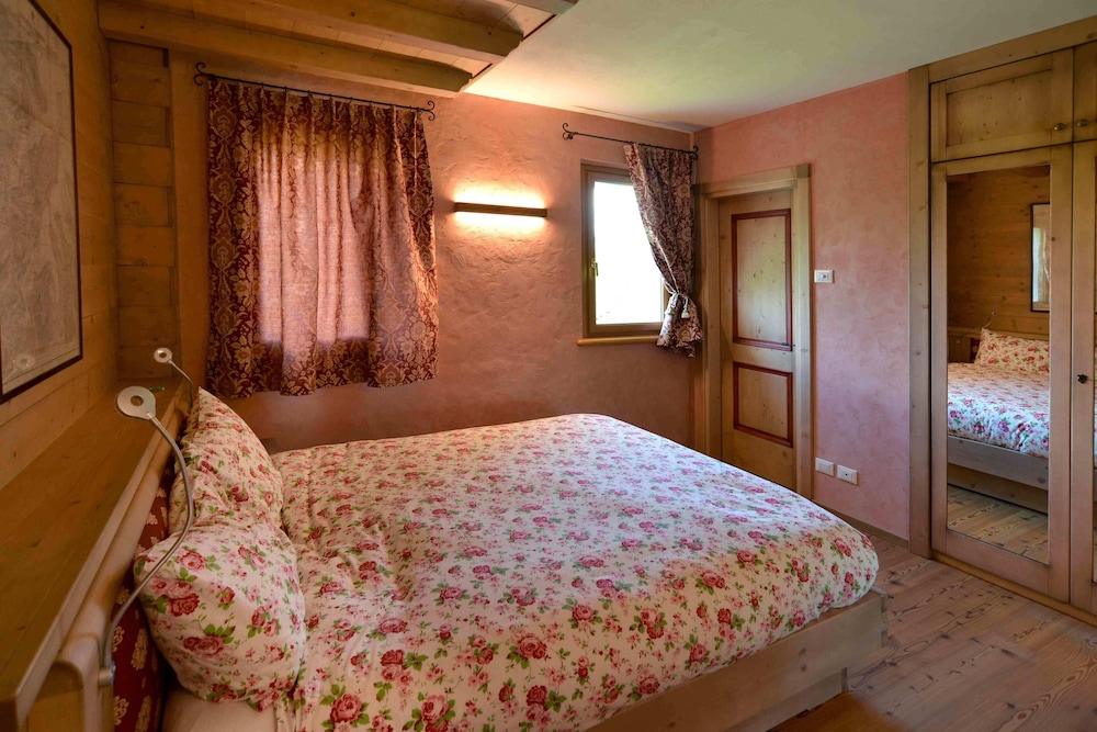 Deluxe Double Room, 1 King Bed, Valley View (three)