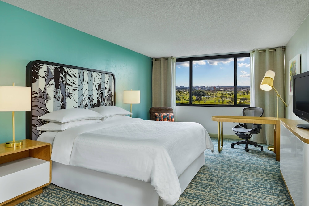 Executive Room, 1 King Bed - Photo 9