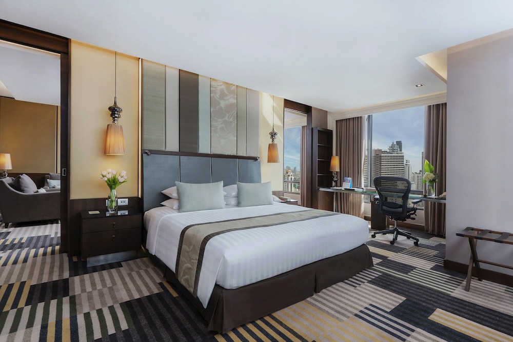 Executive Suite thumbnail 5