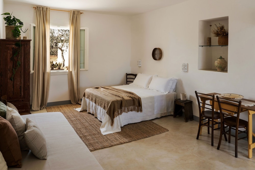 Deluxe Room, Garden View photo 1