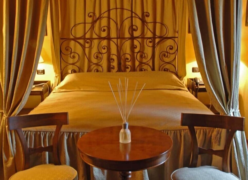 Classic Room - Photo 1